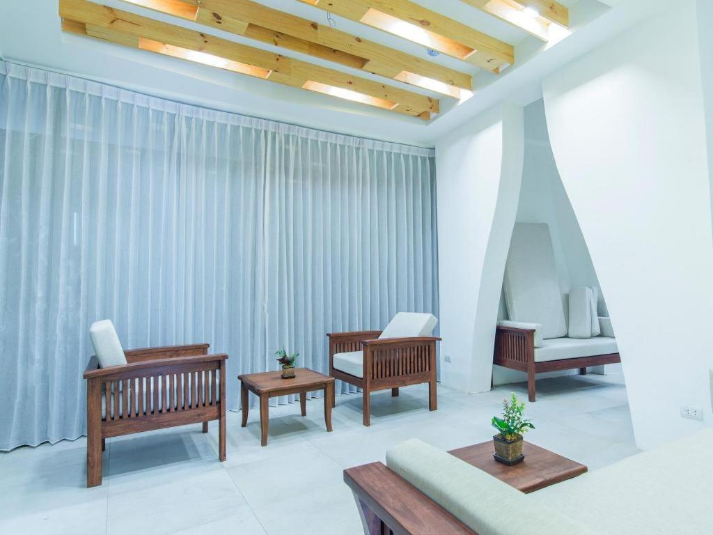 B2 Mae Hong Son Premier Hotel Eksteriør bilde